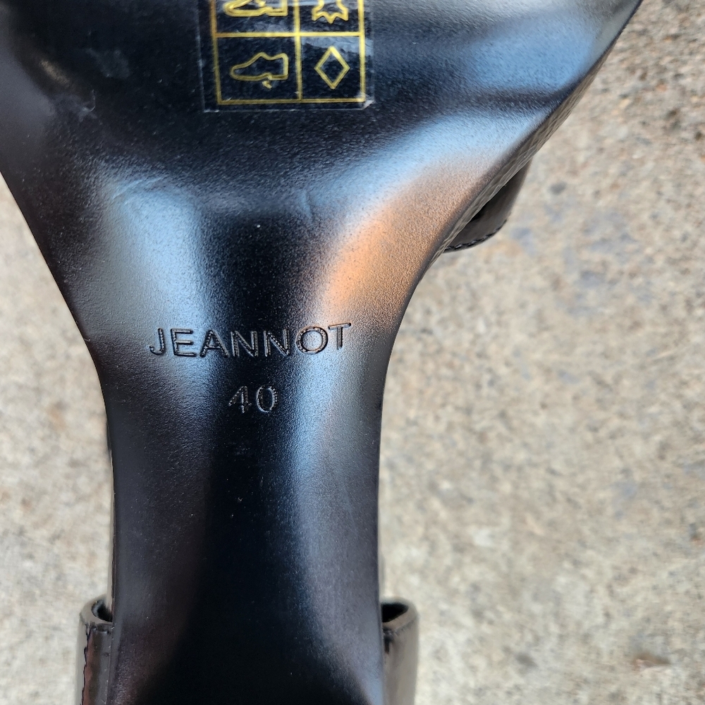 Jeannot Shoes - Picture 11 of 12